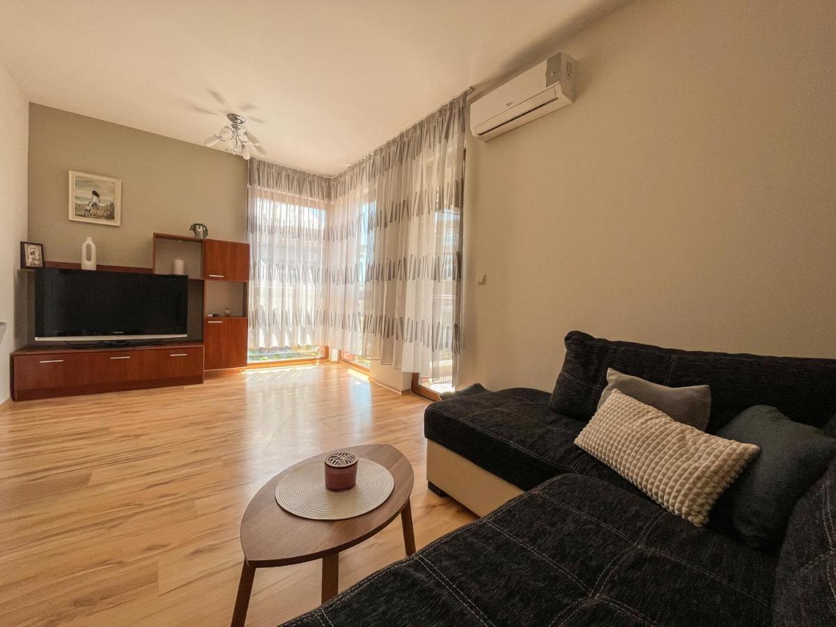 Summer Host Apartment Onegin Созополь Экстерьер фото
